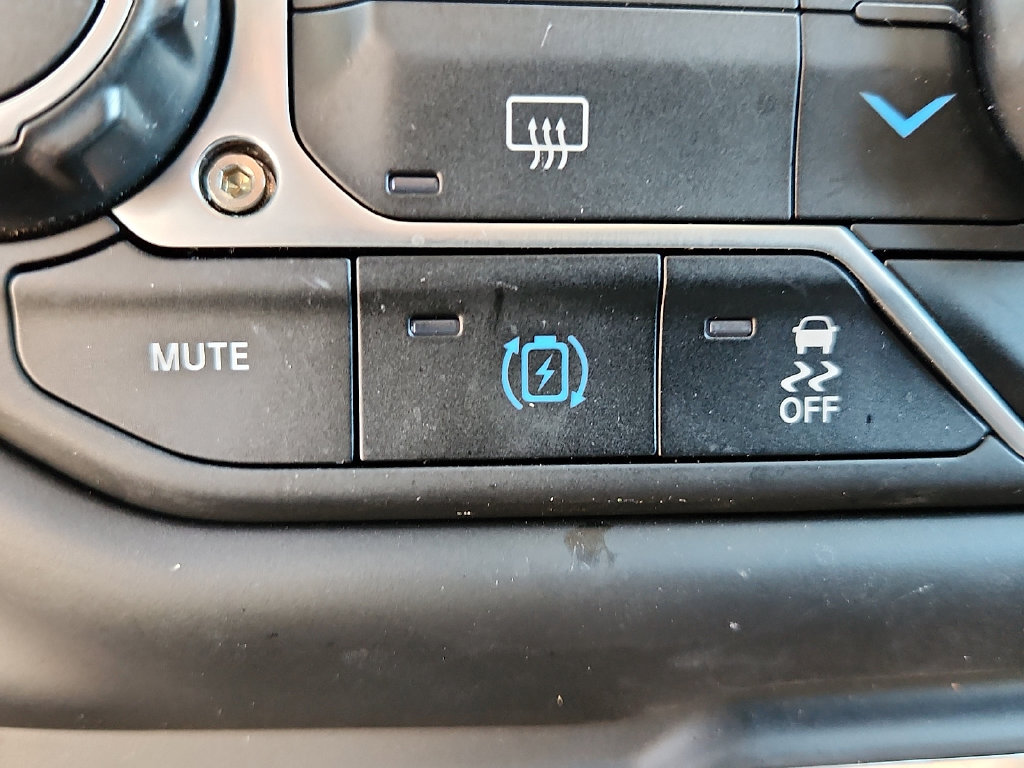 Used 2023 Jeep Wrangler Unlimited AWD/4WD image 23