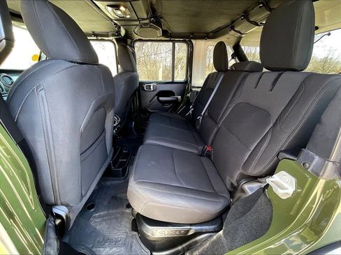 Used 2023 Jeep Wrangler Unlimited w/ Cold Weather Group AWD/4WD image 15