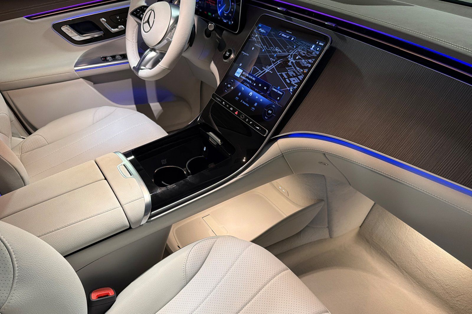 New 2027 Mercedes-Benz EQE 320+ SUV image 14