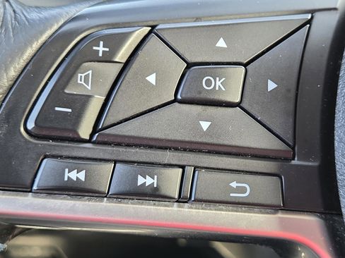 Used 2018 Nissan Leaf SL w/ SL Technology Package image 14