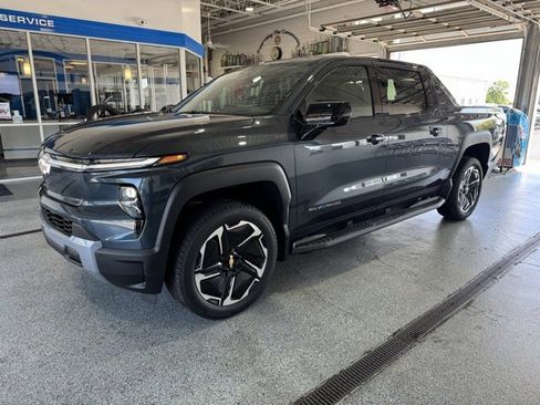 New 2026 Chevrolet Silverado EV LT image 4