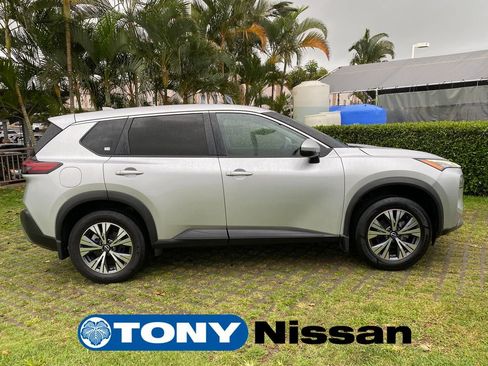 Used 2022 Nissan Rogue SV image 26