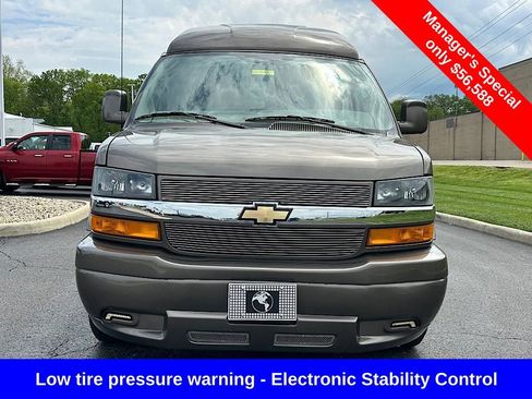 Used 2023 Chevrolet Express 2500 image 2