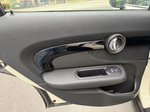Used 2019 MINI Cooper Clubman FWD image 16