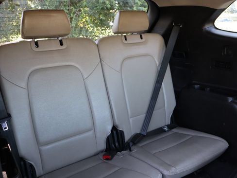 Used 2015 Hyundai Santa Fe Limited w/ Option Group 04 FWD image 22