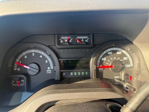 Used 2012 Ford E-350 and Econoline 350 XL w/ Interior Upgrade Pkg image 14