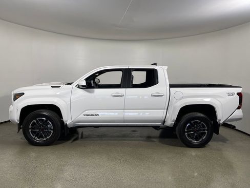 New 2026 Toyota Tacoma TRD Sport AWD/4WD image 6