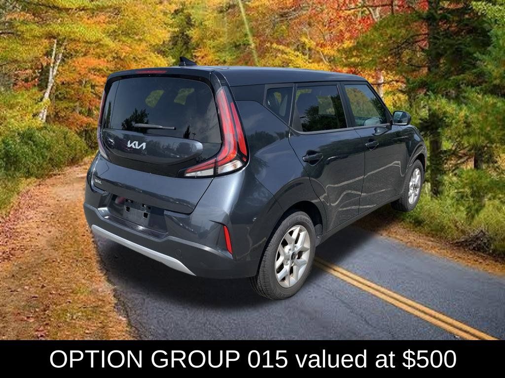 Used 2024 Kia Soul LX w/ Option Group 015 FWD image 3