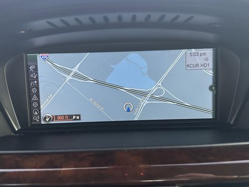 Used 2011 BMW 335i Convertible image 25