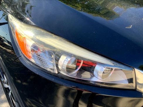 Used 2016 Kia Sorento EX image 27