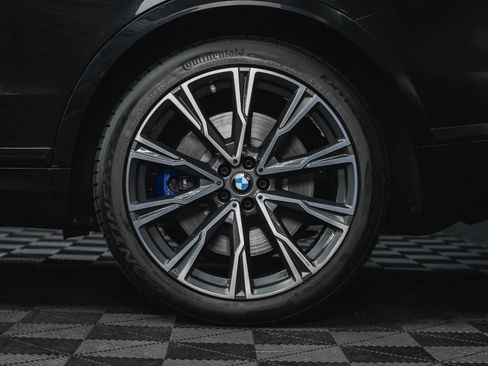 Used 2020 BMW X7 M50i image 13
