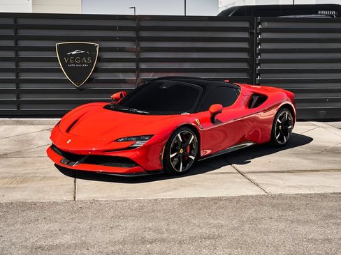 Used 2024 Ferrari SF90 Spider AWD/4WD image 6