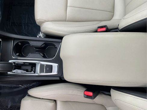 Certified 2024 Subaru Ascent Limited w/ Technology Package image 28