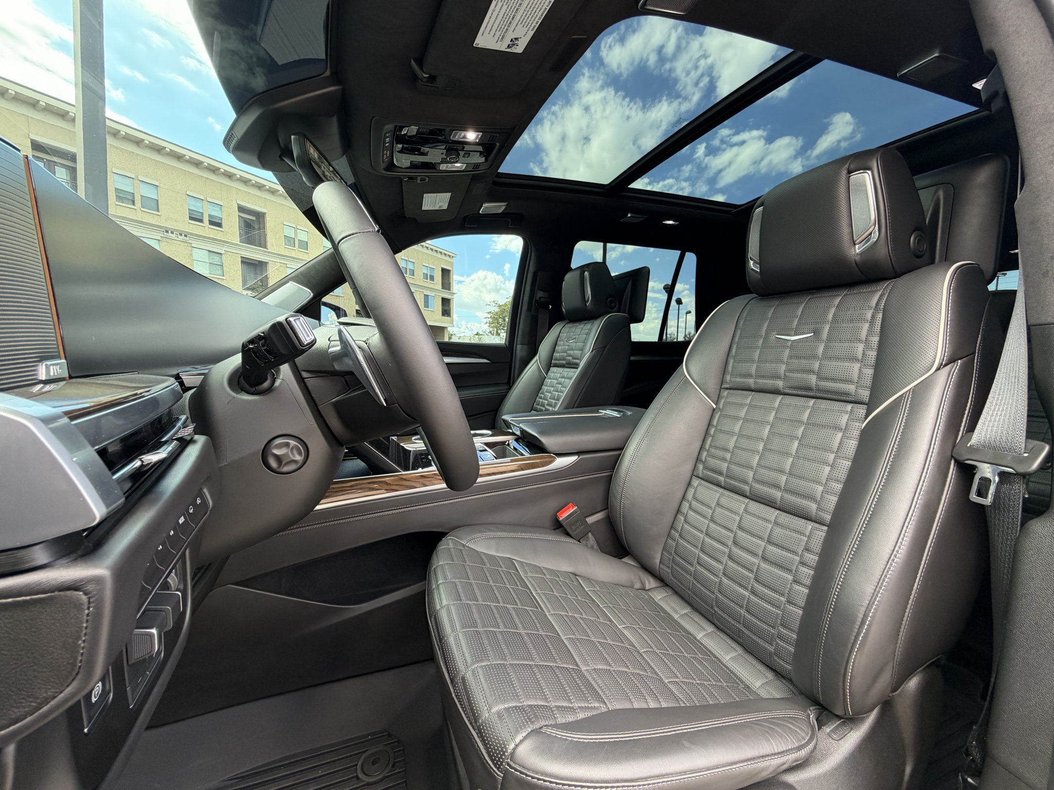 Used 2026 Cadillac Escalade Platinum Sport w/ LPO, ONYX Package AWD/4WD image 22