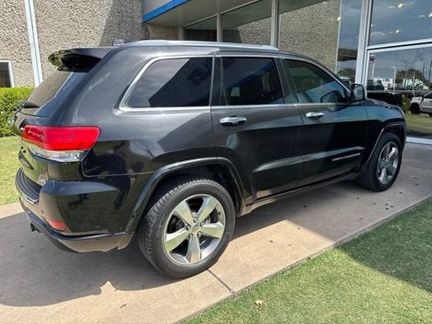Used 2016 Jeep Grand Cherokee Overland RWD image 4