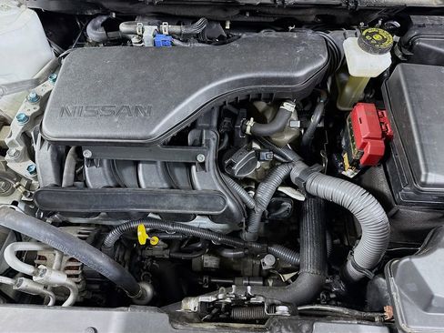 Certified 2022 Nissan Rogue Sport SV image 32