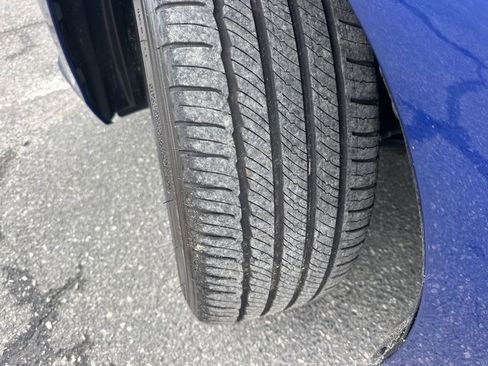 Used 2024 Lexus ES 350 F Sport w/ Accessory Package (Z2) image 33