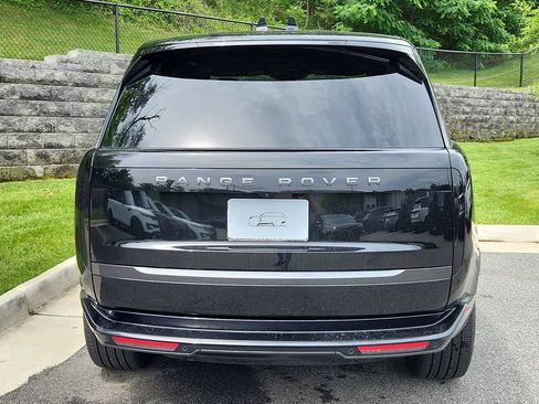 New 2026 Land Rover Range Rover Long Wheelbase SE AWD/4WD image 7