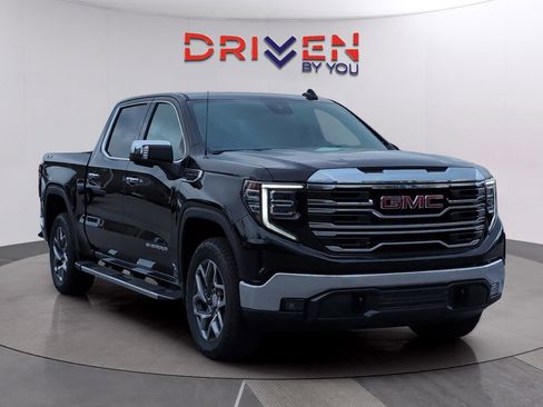 New 2026 GMC Sierra 1500 SLT w/ SLT Premium Package image 8