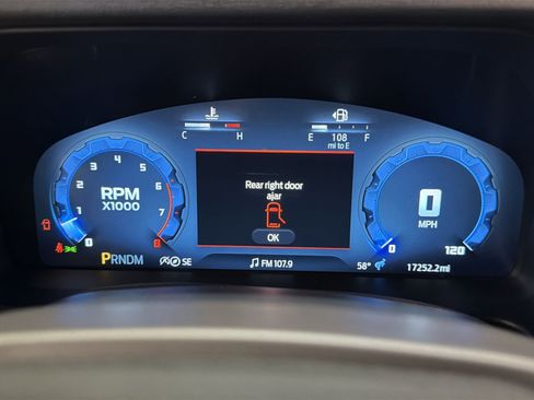 Used 2025 Ford Bronco Badlands AWD/4WD image 18