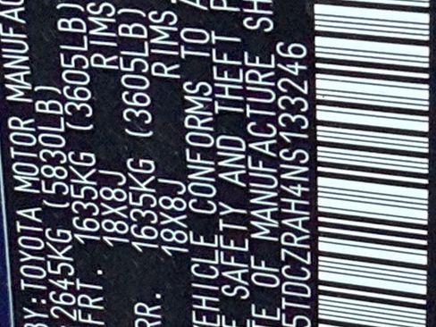 Used 2022 Toyota Highlander L FWD image 15