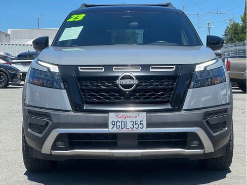 Used 2023 Nissan Pathfinder Rock Creek AWD/4WD image 2