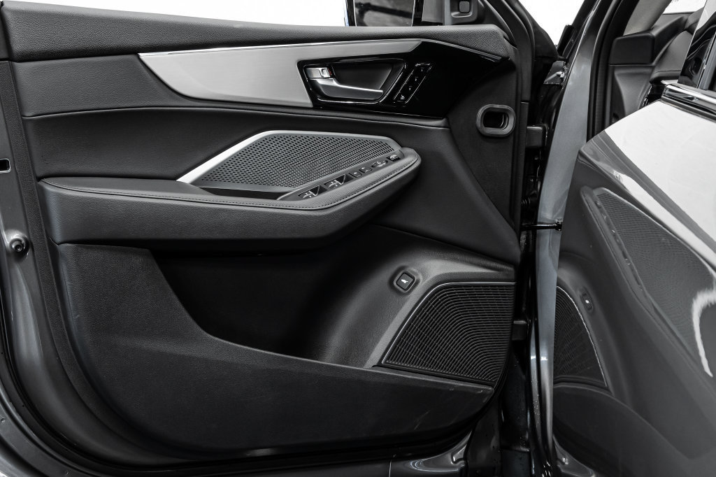 New 2026 Acura MDX FWD image 17