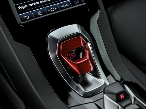 Used 2020 Lamborghini Huracan EVO image 37