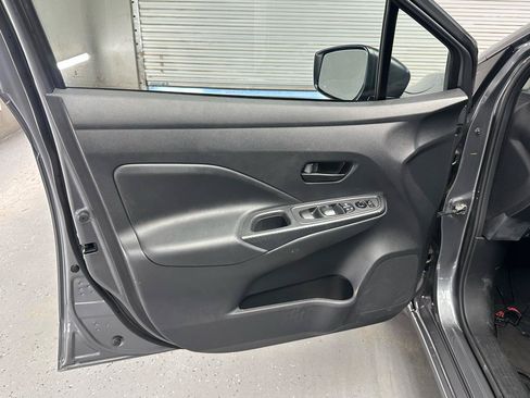 Used 2025 Nissan Versa S w/ Trunk Package FWD image 18