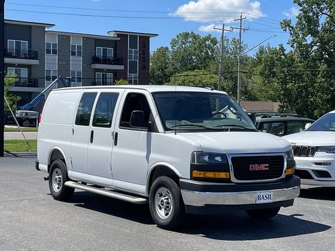 Used 2025 GMC Savana 2500 w/ Driver Convenience Package RWD image 39