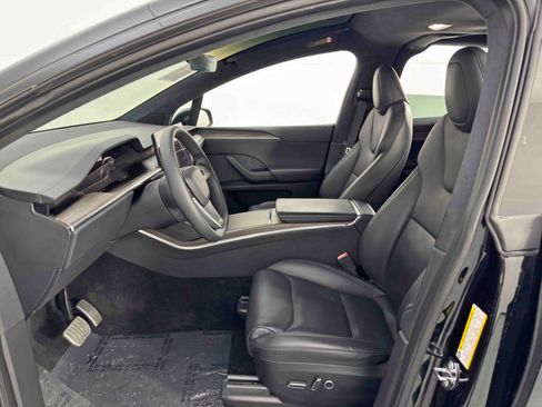 Used 2022 Tesla Model X image 16