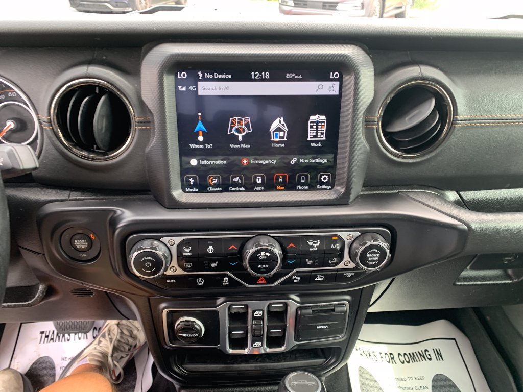 Used 2021 Jeep Gladiator Overland AWD/4WD image 12