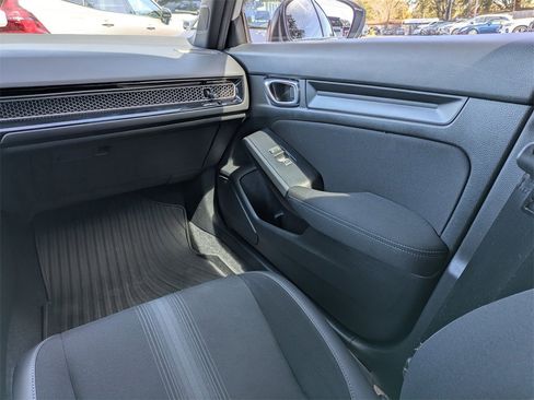 Used 2025 Honda Civic Sport image 16