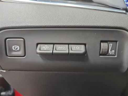 Used 2024 Buick Enclave Premium image 26