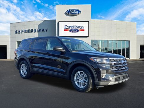 New 2026 Ford Explorer Active image 4