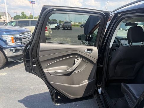 Certified 2018 Ford Escape SE w/ SE Sync 3 Package FWD image 36