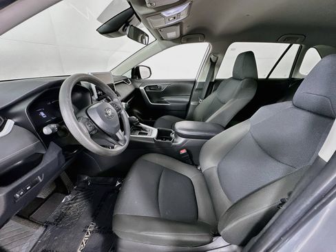 Used 2023 Toyota RAV4 LE FWD image 19