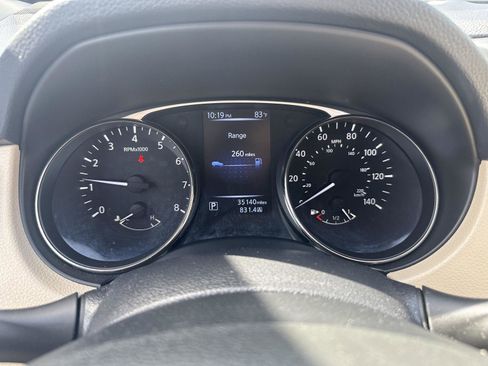 Used 2016 Nissan Rogue S image 10