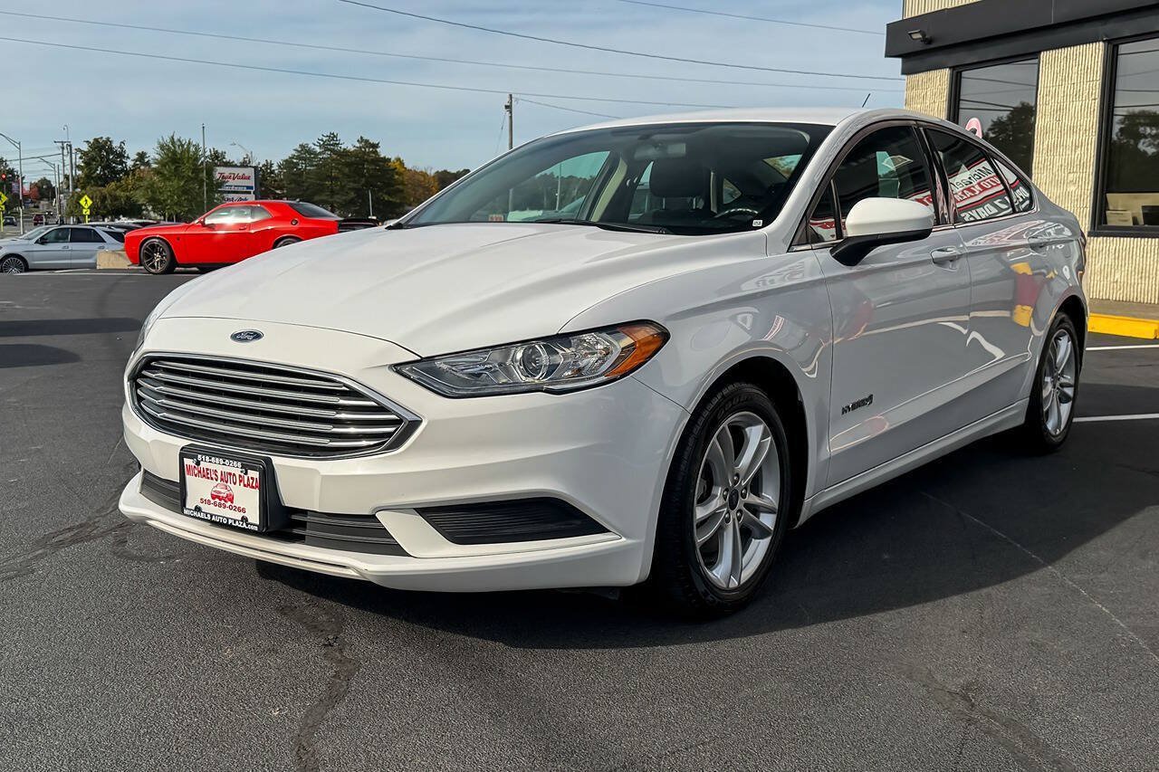 Used 2018 Ford Fusion SE FWD image 8