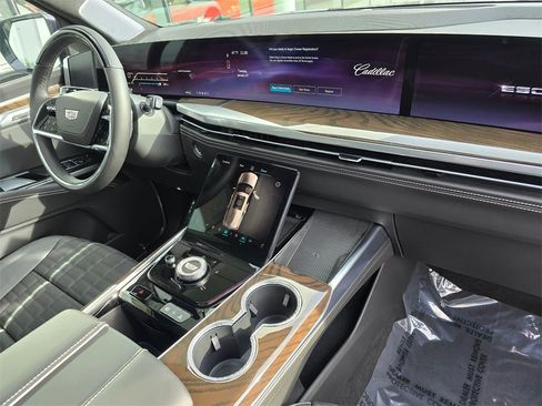 New 2026 Cadillac Escalade Platinum Sport image 10