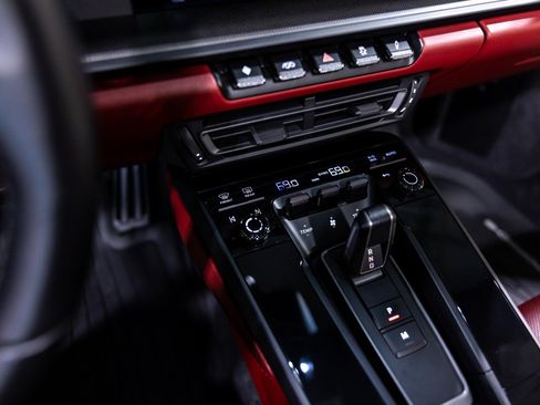 Used 2022 Porsche 911 Cabriolet image 52