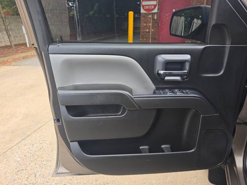 Used 2015 Chevrolet Silverado 1500 W/T RWD image 9