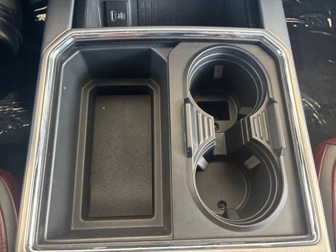 Used 2022 Ford F350 Platinum image 22