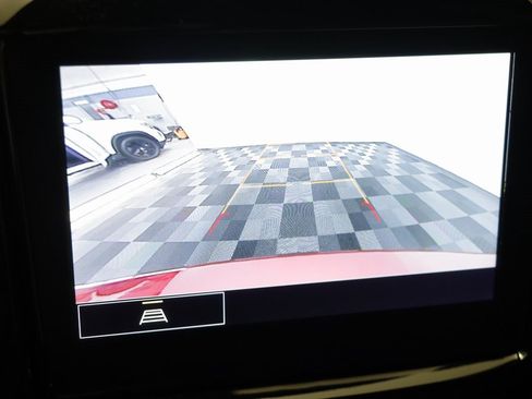 Certified 2023 Chevrolet Traverse LT image 9