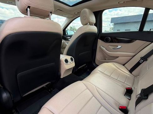 Used 2018 Mercedes-Benz C 300 4MATIC Sedan image 26