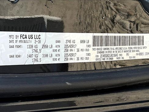 Used 2018 Dodge Grand Caravan SE w/ UConnect Hands-Free Group image 32