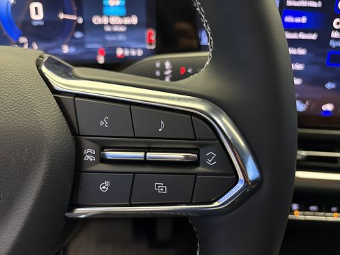 New 2026 Chevrolet Equinox EV LT w/ Comfort Package image 16