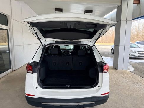 Used 2023 Chevrolet Equinox LT AWD/4WD image 9