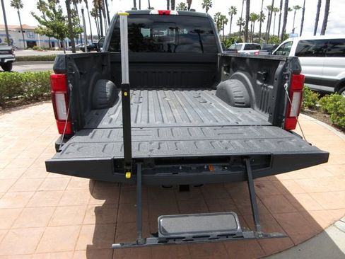 Certified 2021 Ford F350 Platinum w/ Tremor Off-Road Package AWD/4WD image 28