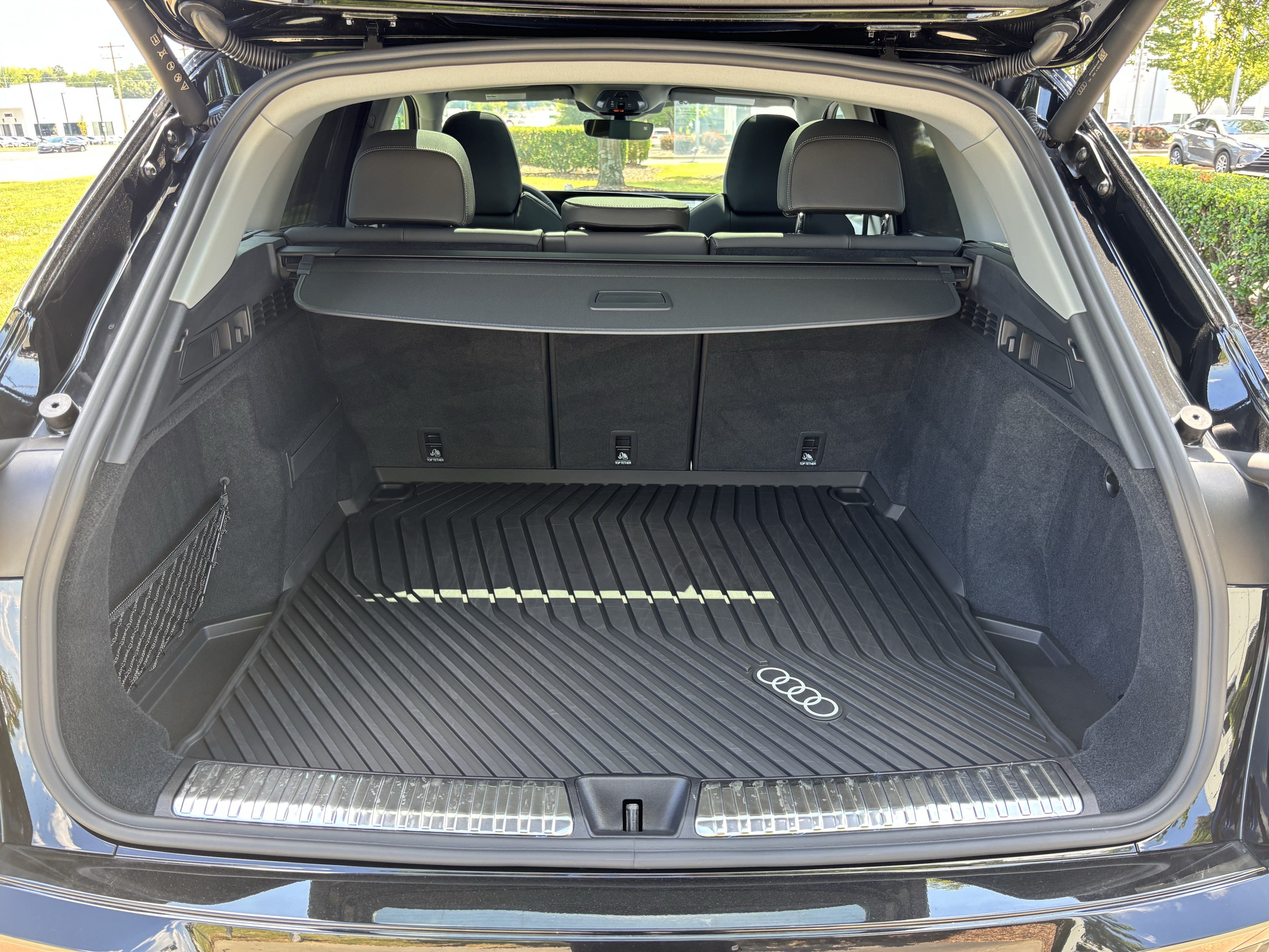 Certified 2025 Audi Q5 Premium AWD/4WD image 33